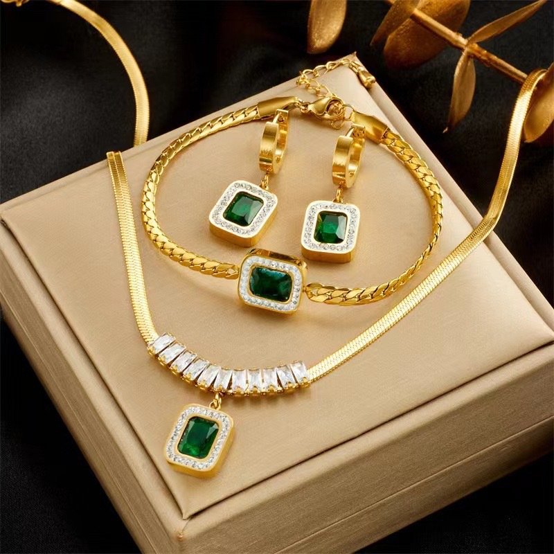 European and American High-End Light Luxury Emerald Sugar Cube Chain
