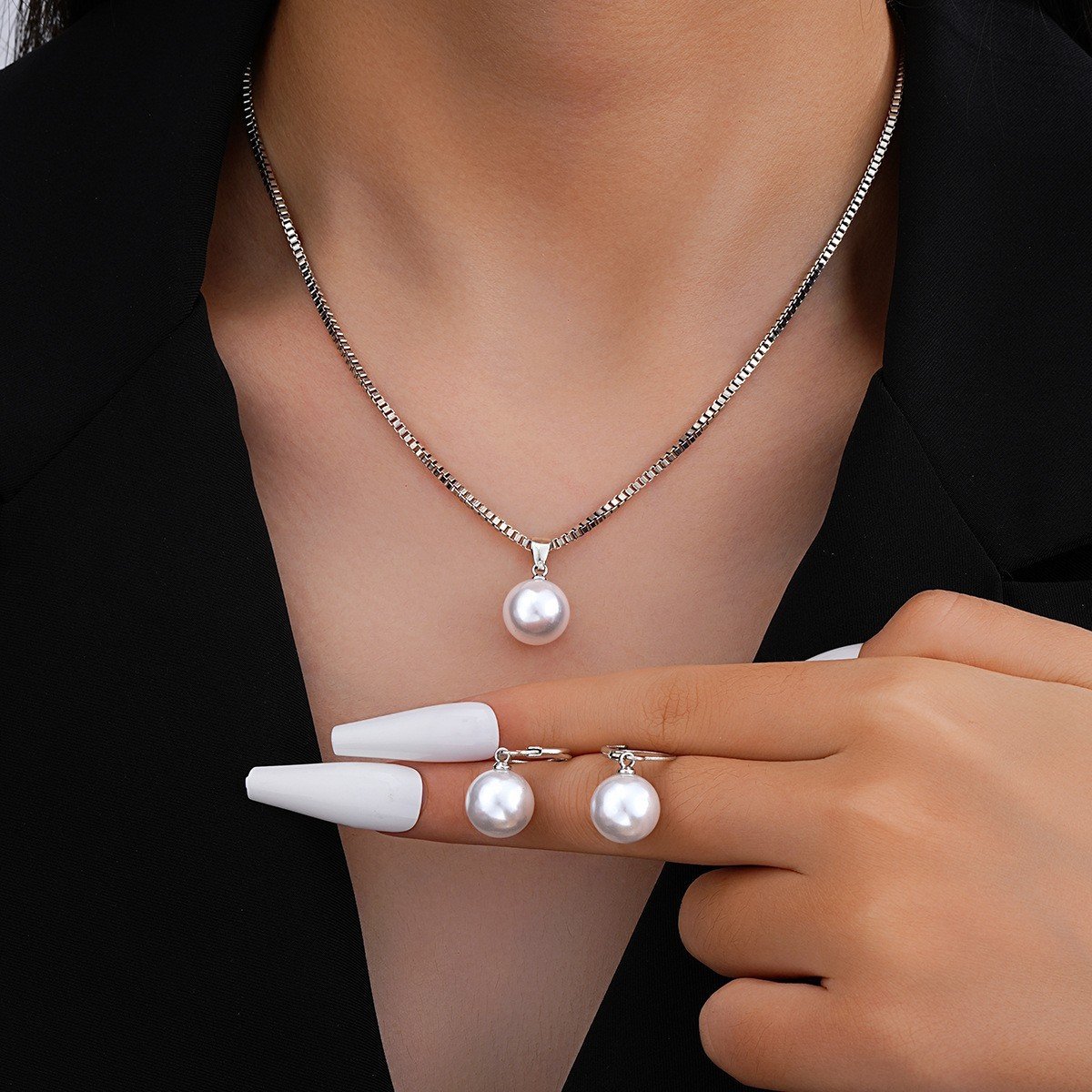 Jewelry Alloy Light Luxury Niche High-End Autumn and Winter Sweater Chain